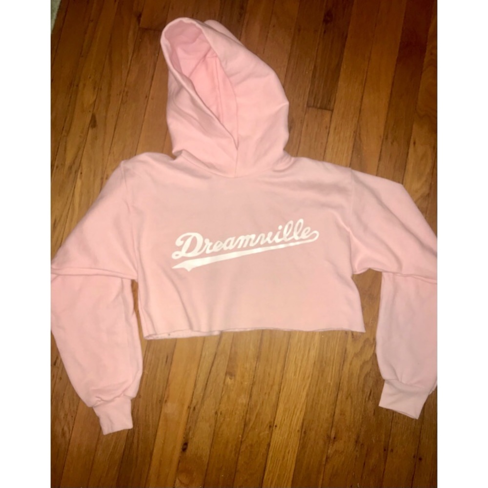Dreamville Hoodie 💗